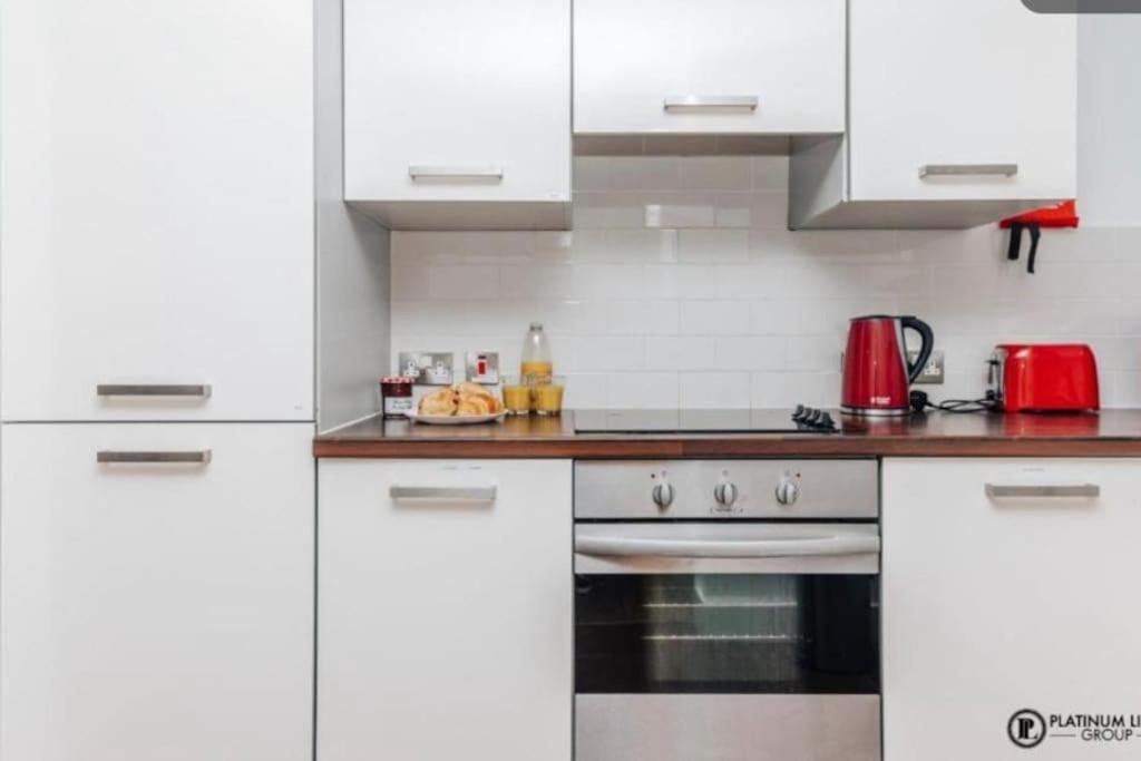 Sl Luxury 2 Bed Broad St Home バーミンガム エクステリア 写真