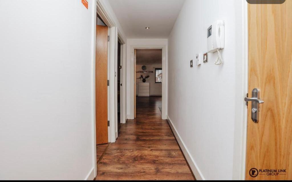 Sl Luxury 2 Bed Broad St Home バーミンガム エクステリア 写真