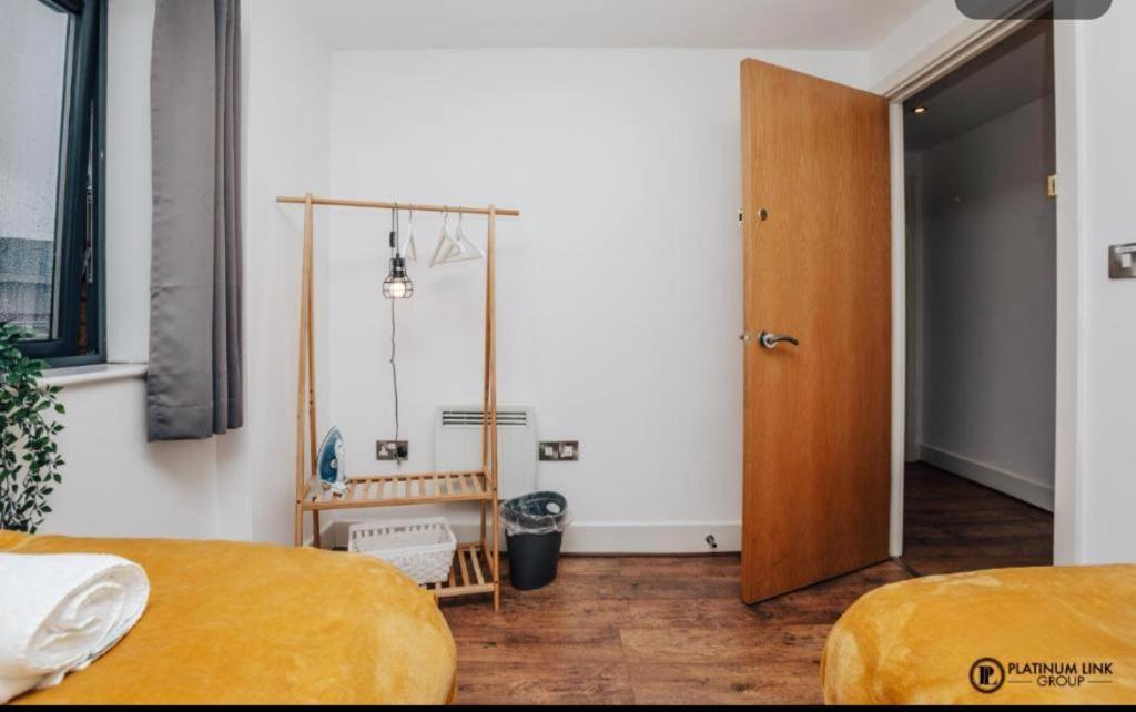 Sl Luxury 2 Bed Broad St Home バーミンガム エクステリア 写真