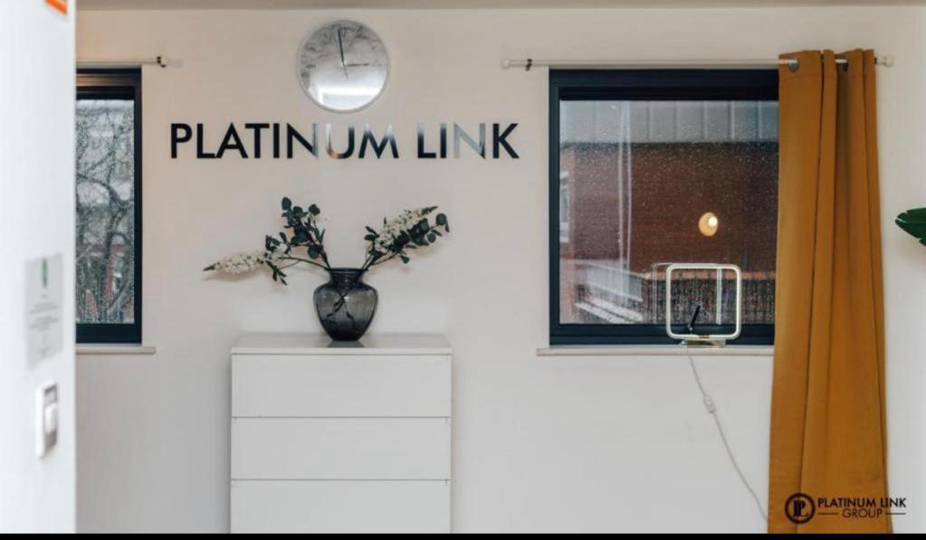 Sl Luxury 2 Bed Broad St Home バーミンガム エクステリア 写真